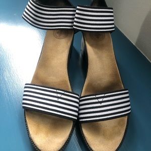 Charleston Shoe Company sandals size 9